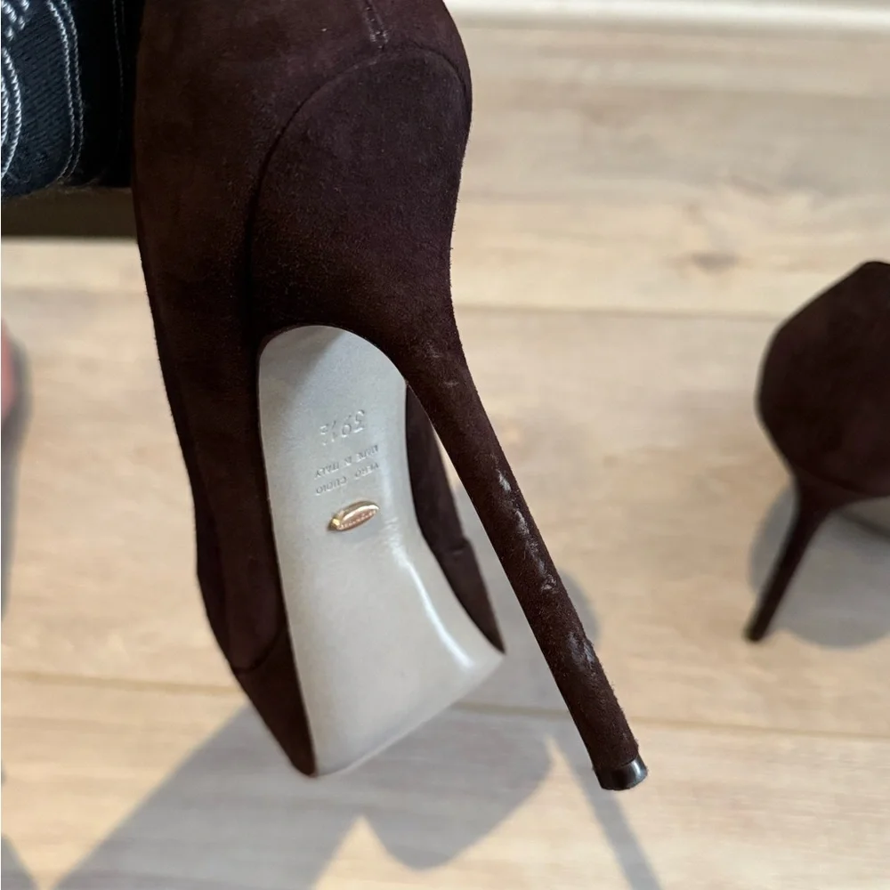 $845 SERGIO ROSSI Dark Chocolate Brown Suede Peep Toe Platform Heels Pumps 39.5 - Picture 7 of 14